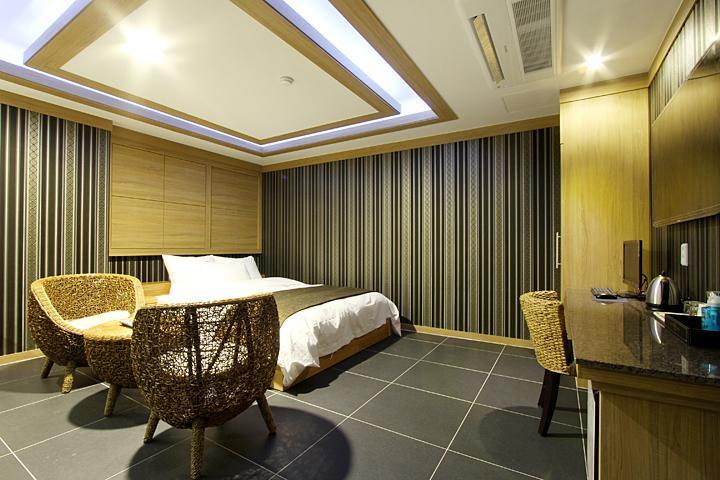 Suwon Orsay Business Hotel Dış mekan fotoğraf