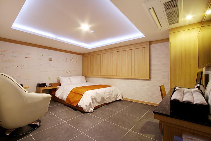 Suwon Orsay Business Hotel Dış mekan fotoğraf